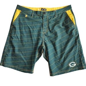 NFL Green Bay Packers Men's Shorts 36 Green Striped Polka Dots Sports Team